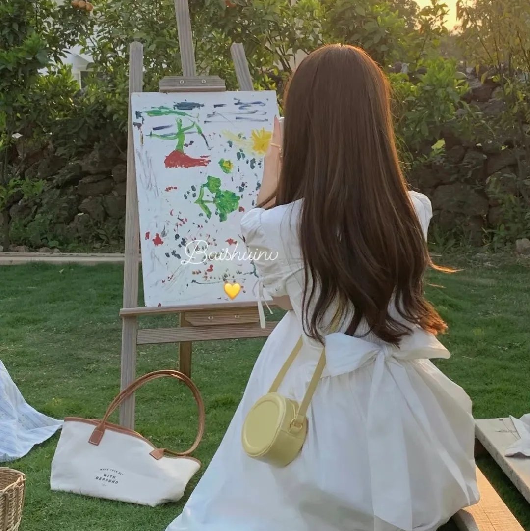 在凡妲的小房间里